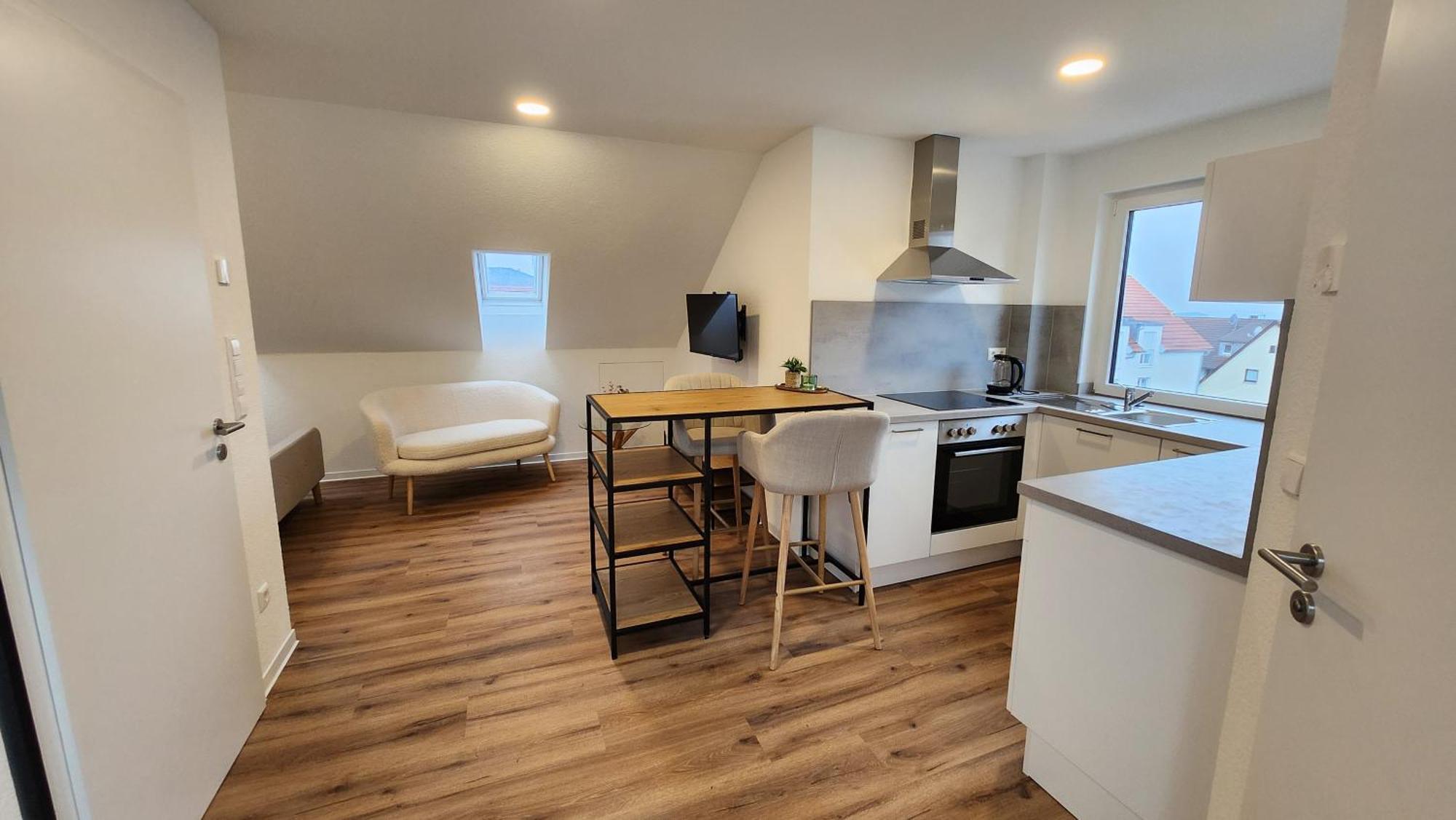 Seven Days Apartment