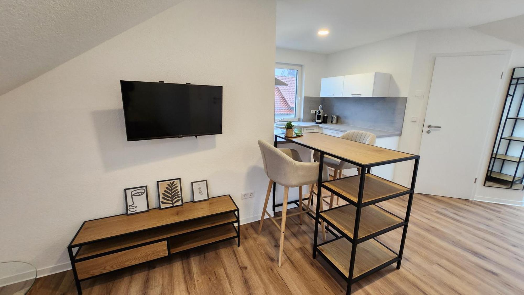 Apartment Seven Days